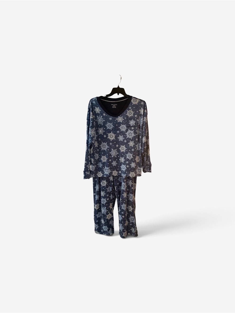Nautica Women's 2 Piece Fleece Pajama Set, Dark Blue with Snowflakes Xlarge - Picture 2 of 7